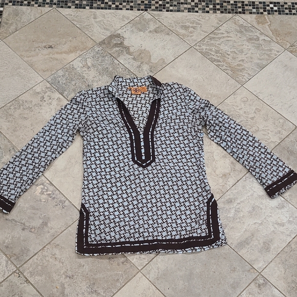 Black and White Patterned Women's Top - Picture 1 of 6
